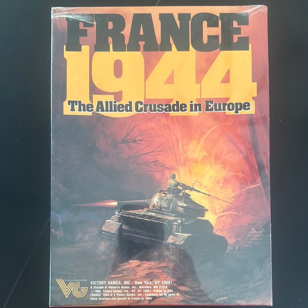 France 1944 Board Game - Multicolor